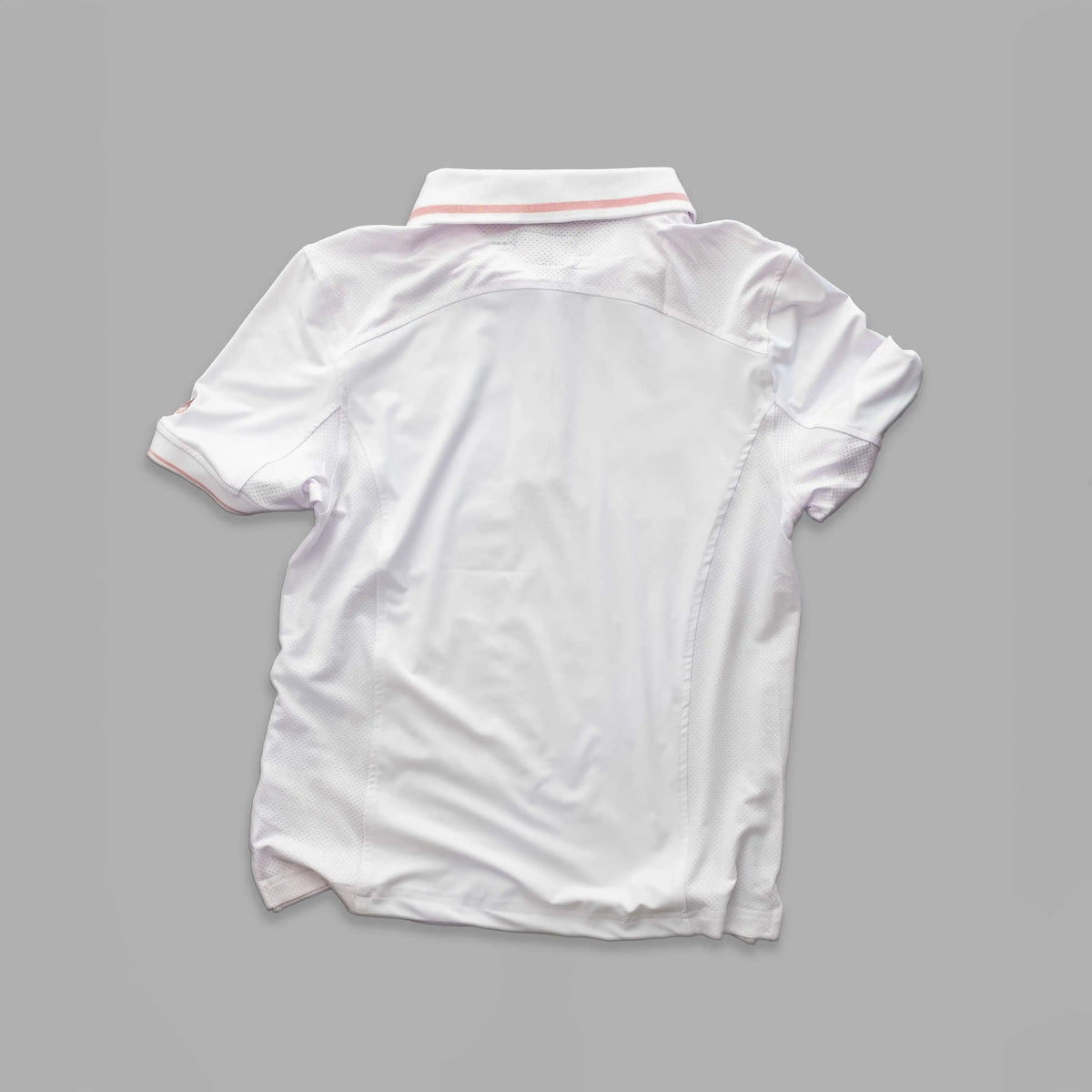 White_Woman_Medium_Back